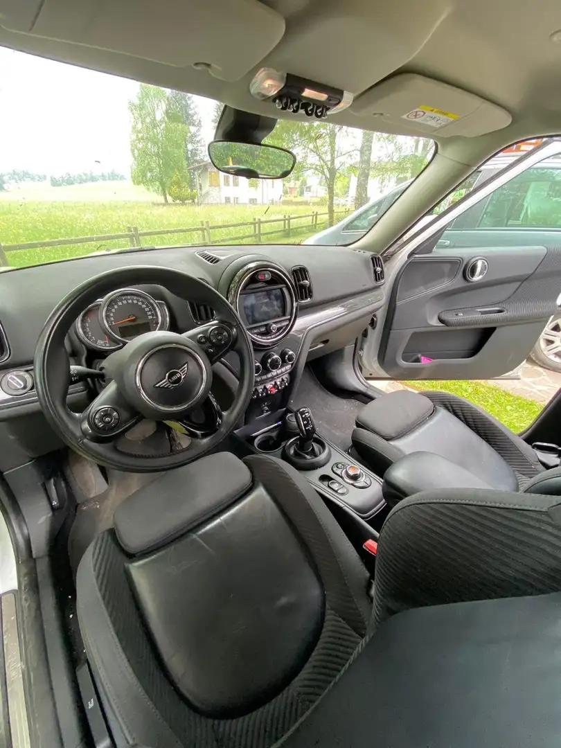 MINI One D Countryman - 1