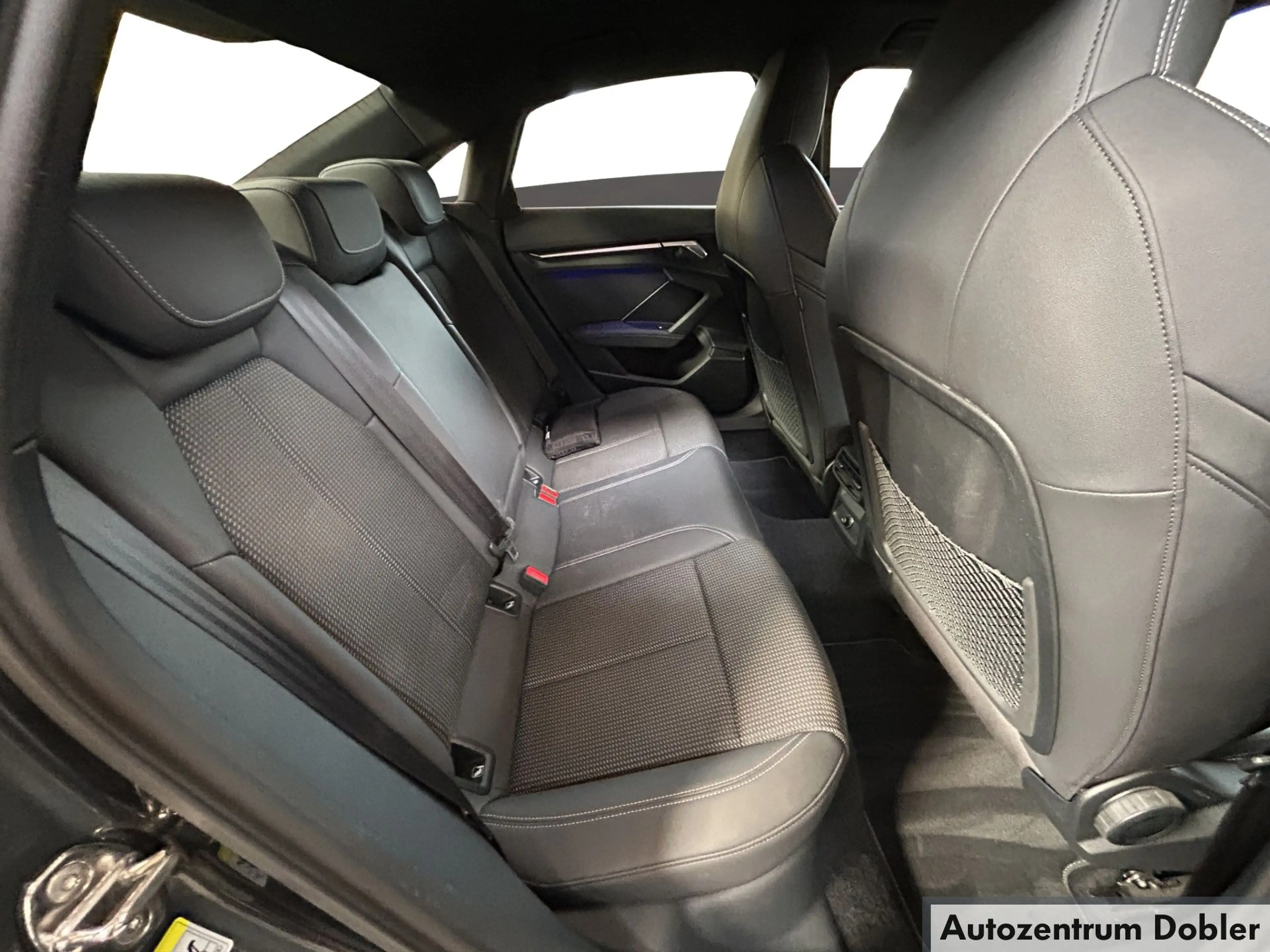 Audi S3 2.0 TFSI S-tronic 228kW Navi Matrix PDC LED — photo 11