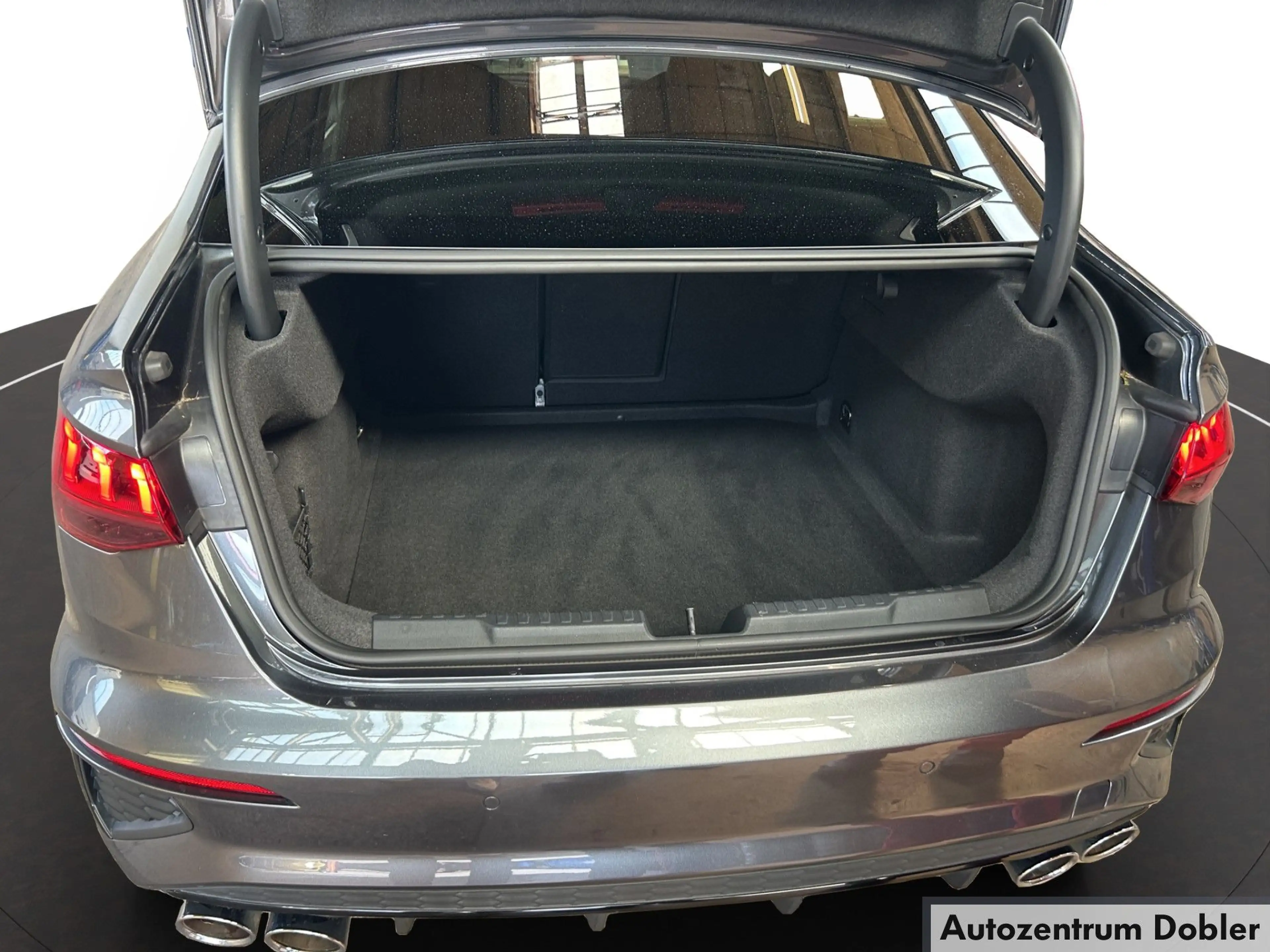Audi S3 2.0 TFSI S-tronic 228kW Navi Matrix PDC LED — photo 14