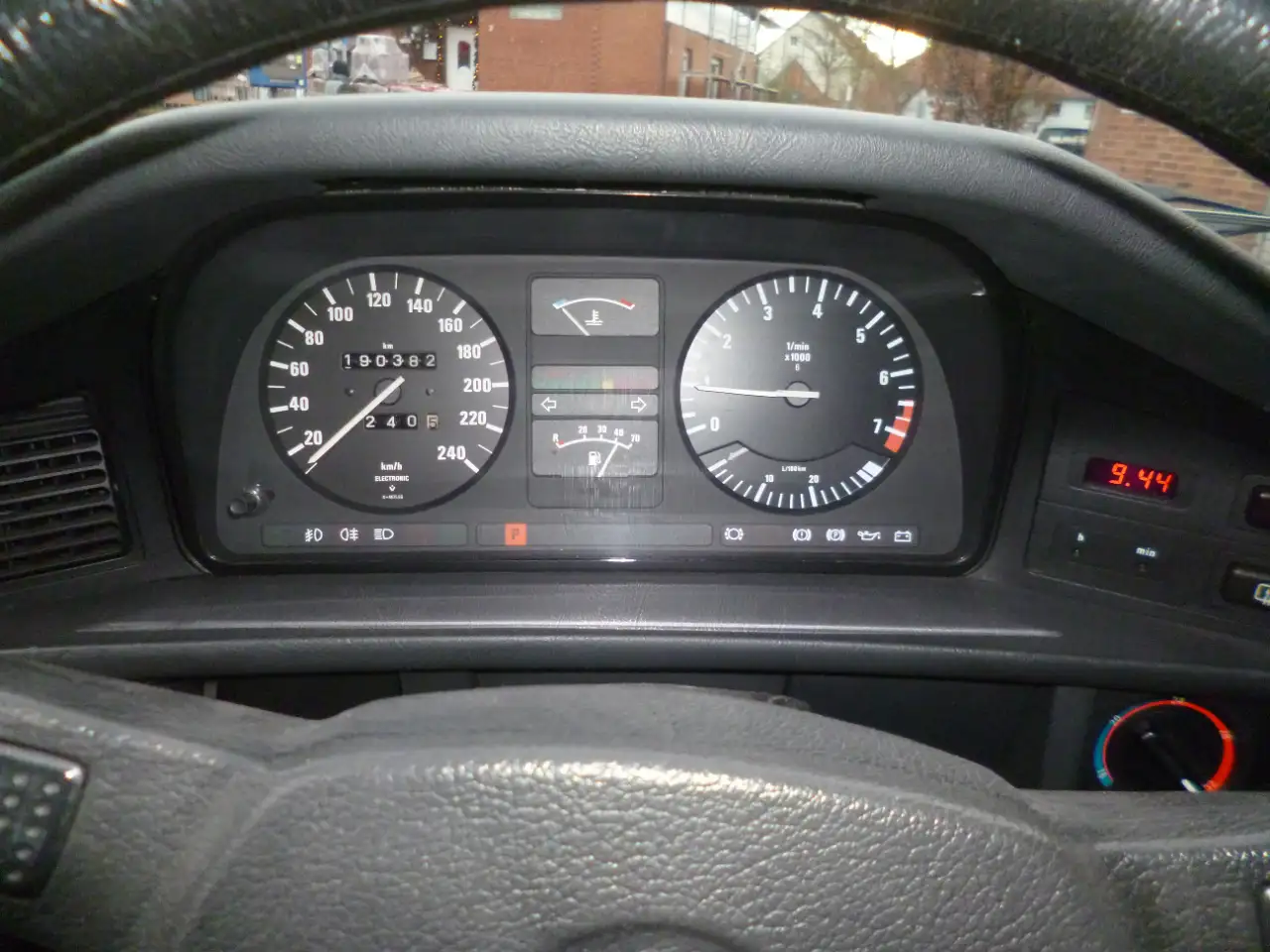 BMW 528 i SSD, Automatik, foto 11