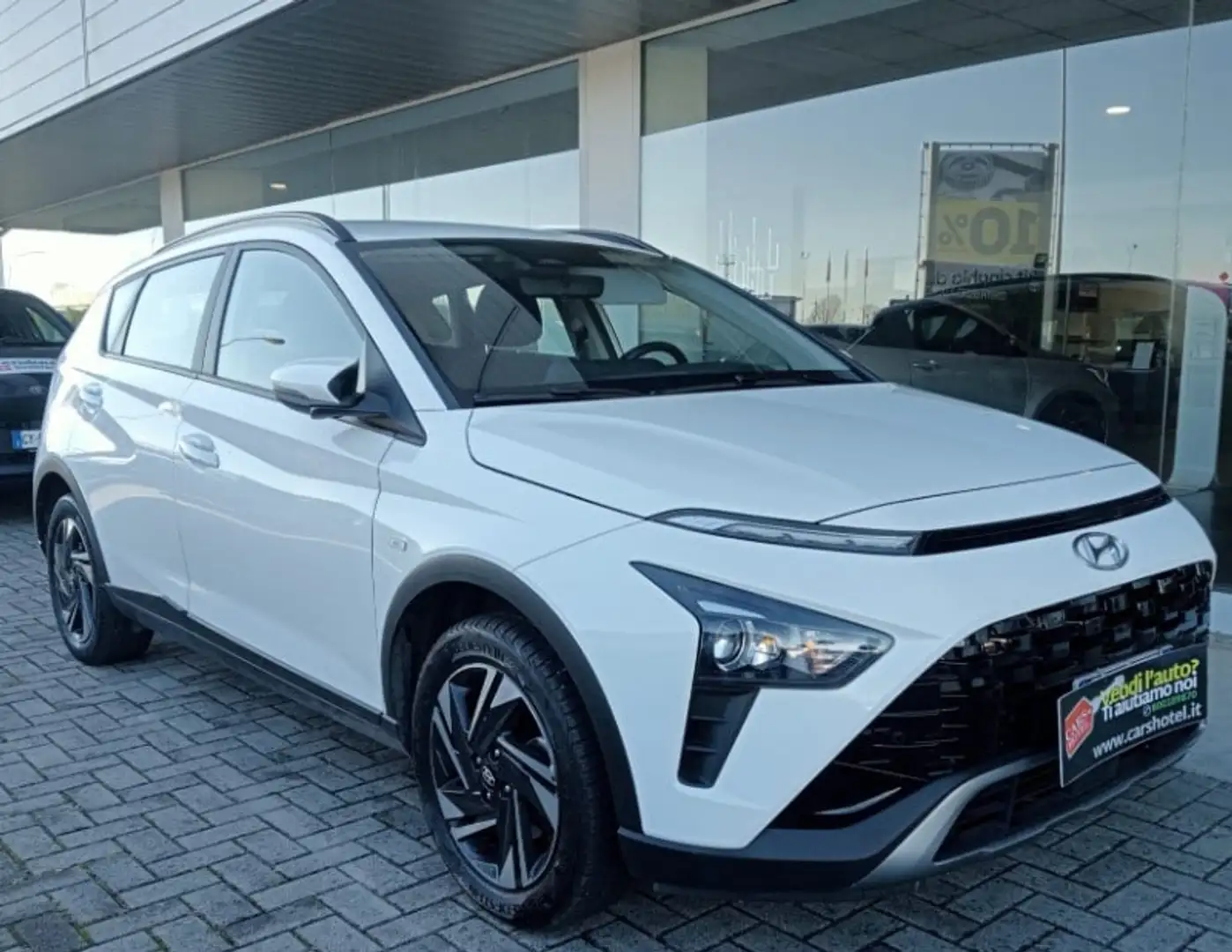 Hyundai BAYON 1.0 T-GDI Hybrid 48V iMT XLine Weiß - 2