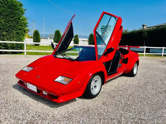Lamborghini Countach 5000 Quattrovalvole