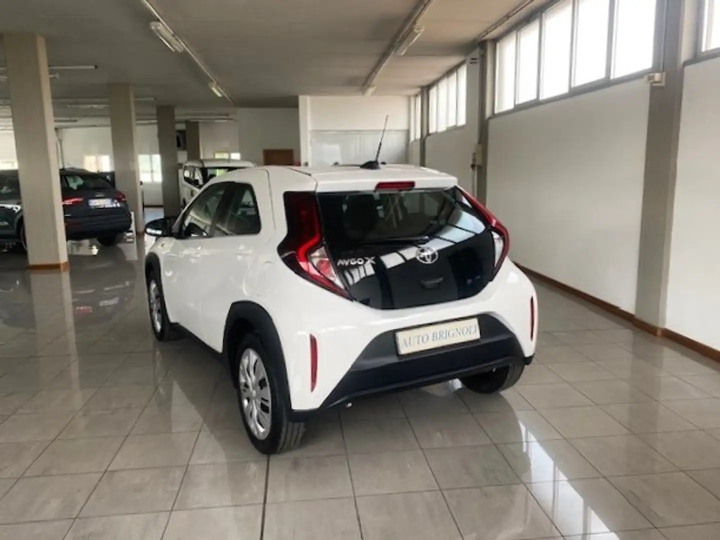 Toyota Aygo Aygo X 1.0 Active 72cv E6 D Blanco - 2