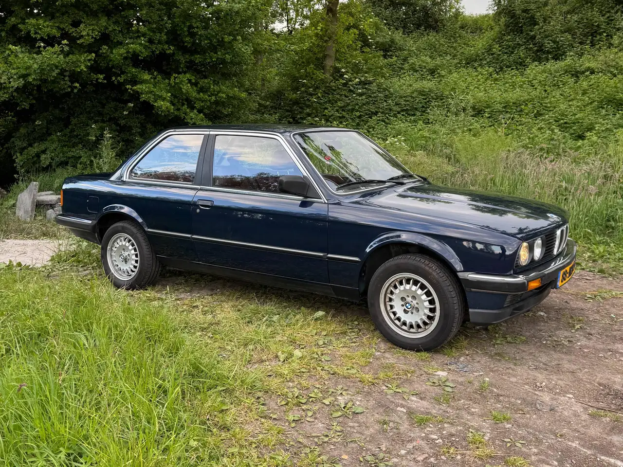 BMW 320i, foto 9
