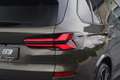 BMW X5 M 50i Utilitaire *Individual *Attelage *Harman *PANO Grijs - thumbnail 17