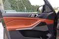 BMW X5 M 50i Utilitaire *Individual *Attelage *Harman *PANO Grijs - thumbnail 22