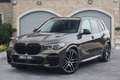 BMW X5 M 50i Utilitaire *Individual *Attelage *Harman *PANO Grijs - thumbnail 1