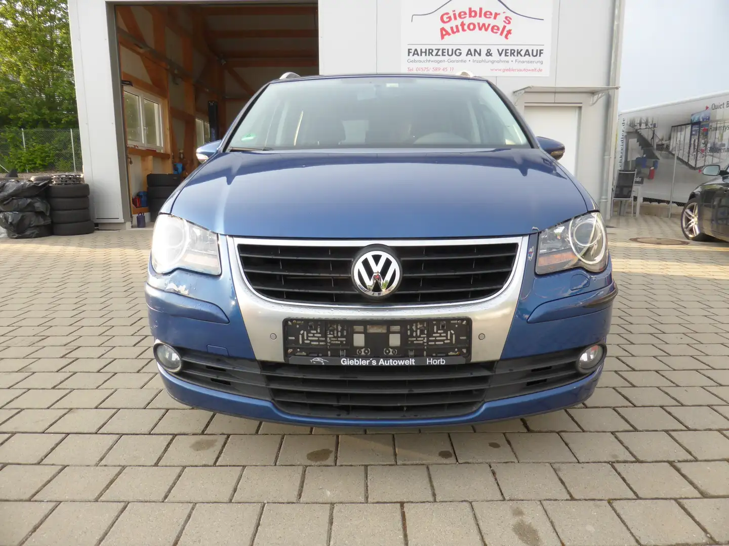 Volkswagen Touran Freestyle/7Sitze/Navi/Klima/AHK/Parkassistent Blau - 1