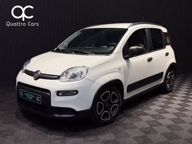 Fiat Panda 1.0i Hybrid / Clim / Bluetooth / Beau look !!