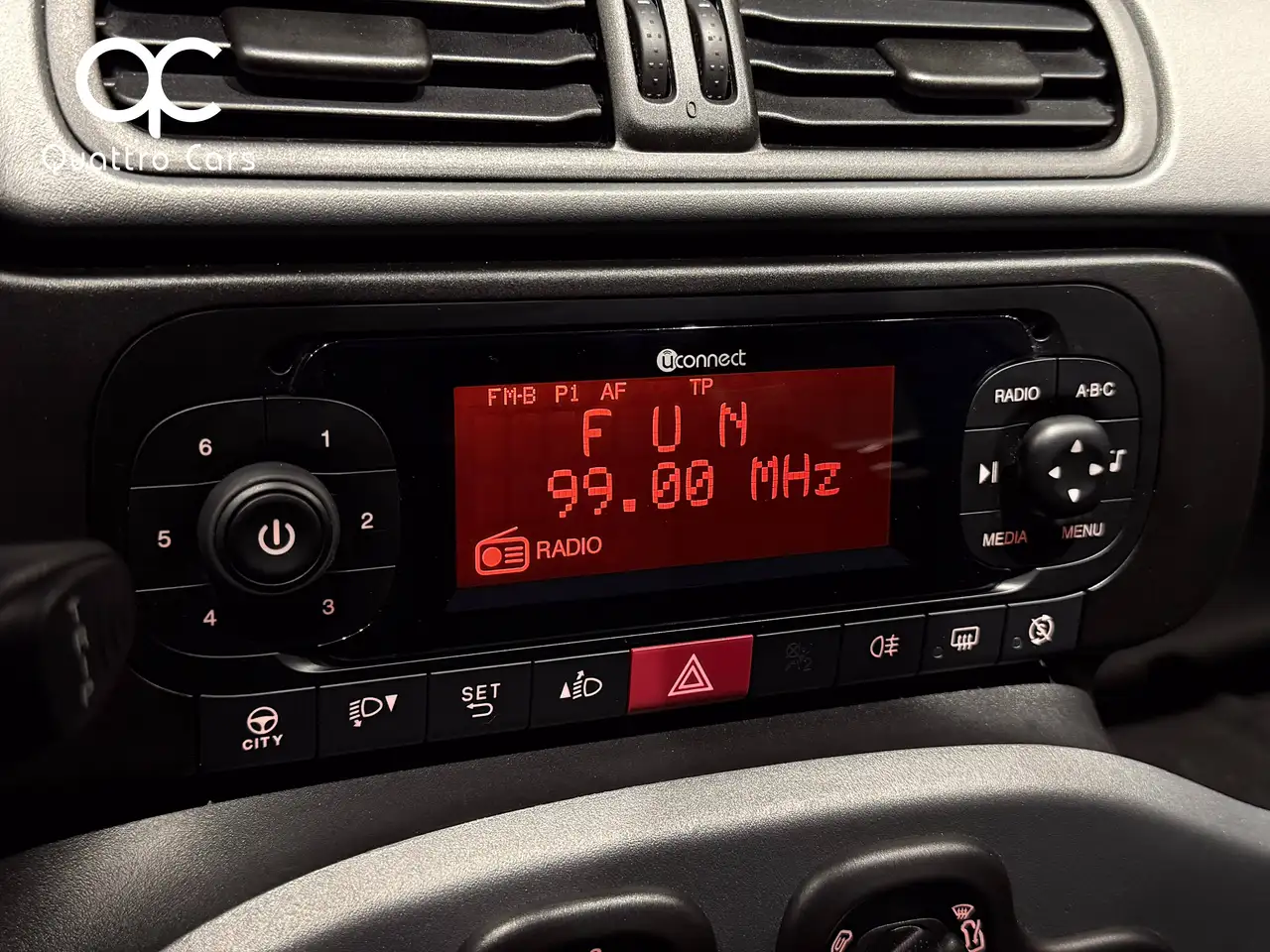 Fiat Panda 1.0i Hybrid / Clim / Bluetooth / Beau look !!, миниатюра 15