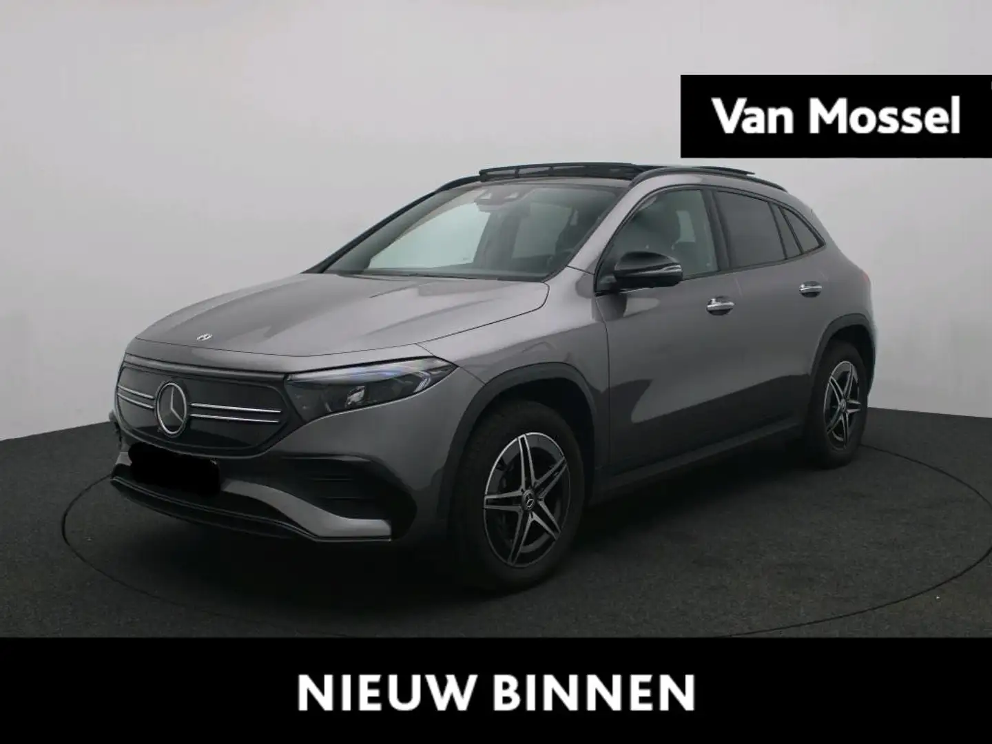 Mercedes-Benz EQA 300 4MATIC AMG Line + CARPLAY + PANO DAK + SURROUND VI Grijs - 1
