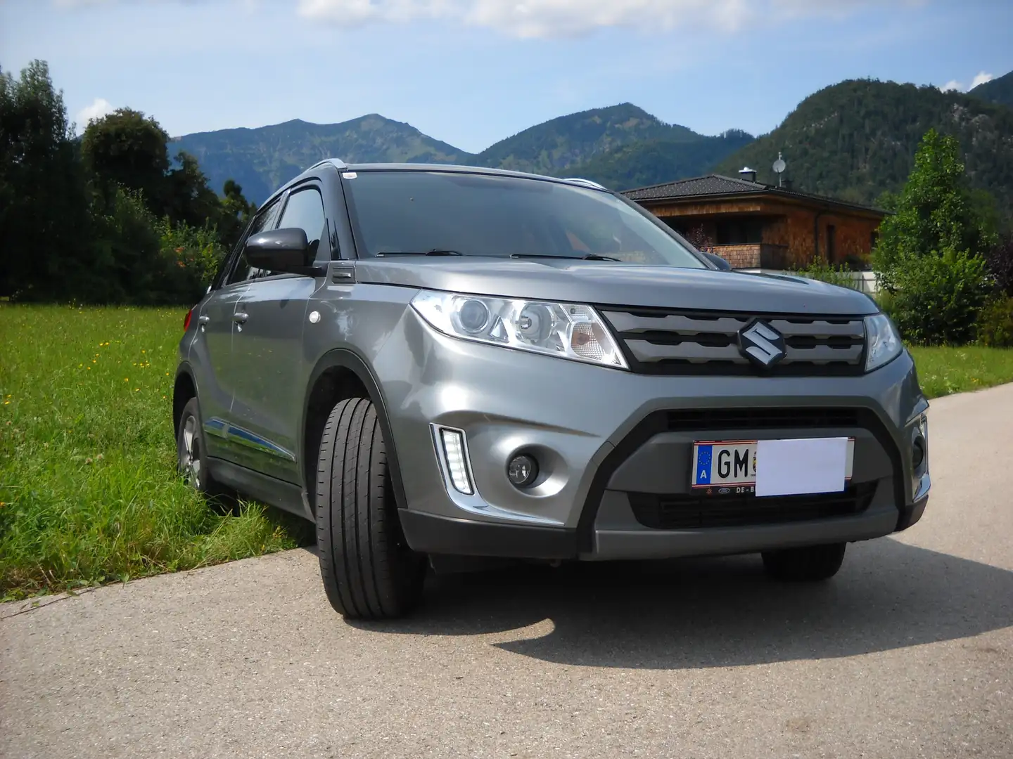 Suzuki Vitara Vitara 1,6 DDiS 4WD Shine DCT Aut. Shine Grau - 1