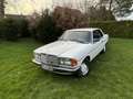 Mercedes-Benz 230 CE Coupe W123 Blanc - thumbnail 19