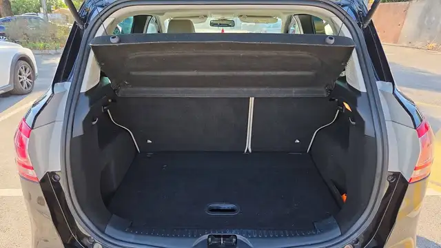 Ford B-Max view 14