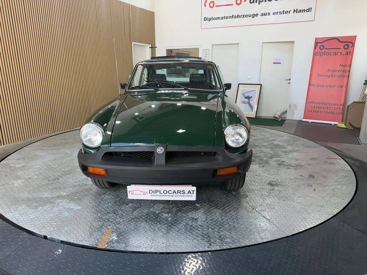 MGB GT Jubilee, foto 3