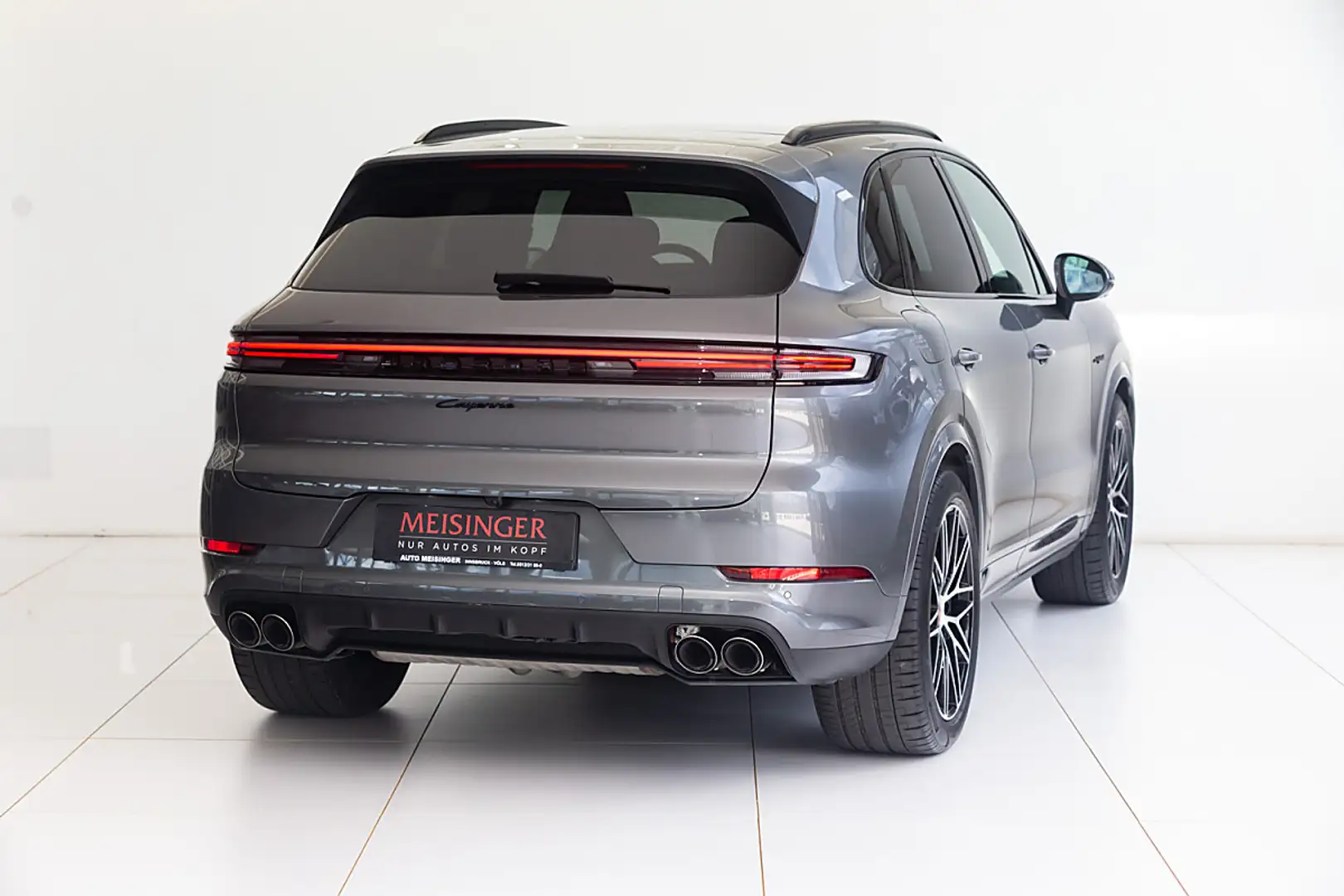 Porsche Cayenne E-Hybrid E-Hybrid Black Edition Grau - 2