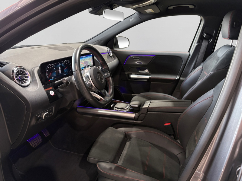Mercedes-Benz GLA 200 AMG|LED|NIGHT|AHK|KAM|SHZ|EASYP|AMBI — photo 10