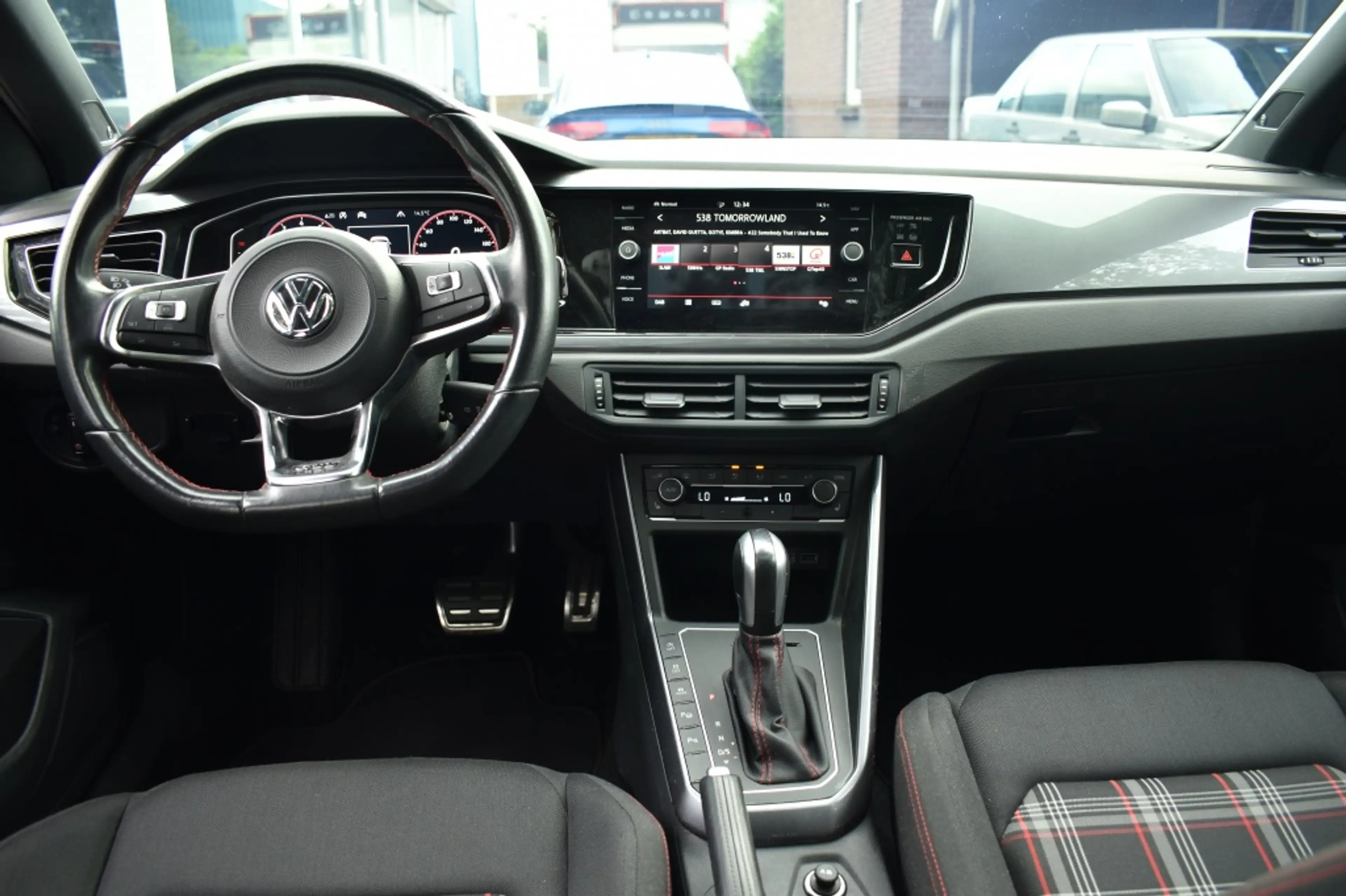 Volkswagen Polo GTI 2.0 TSI — photo 12