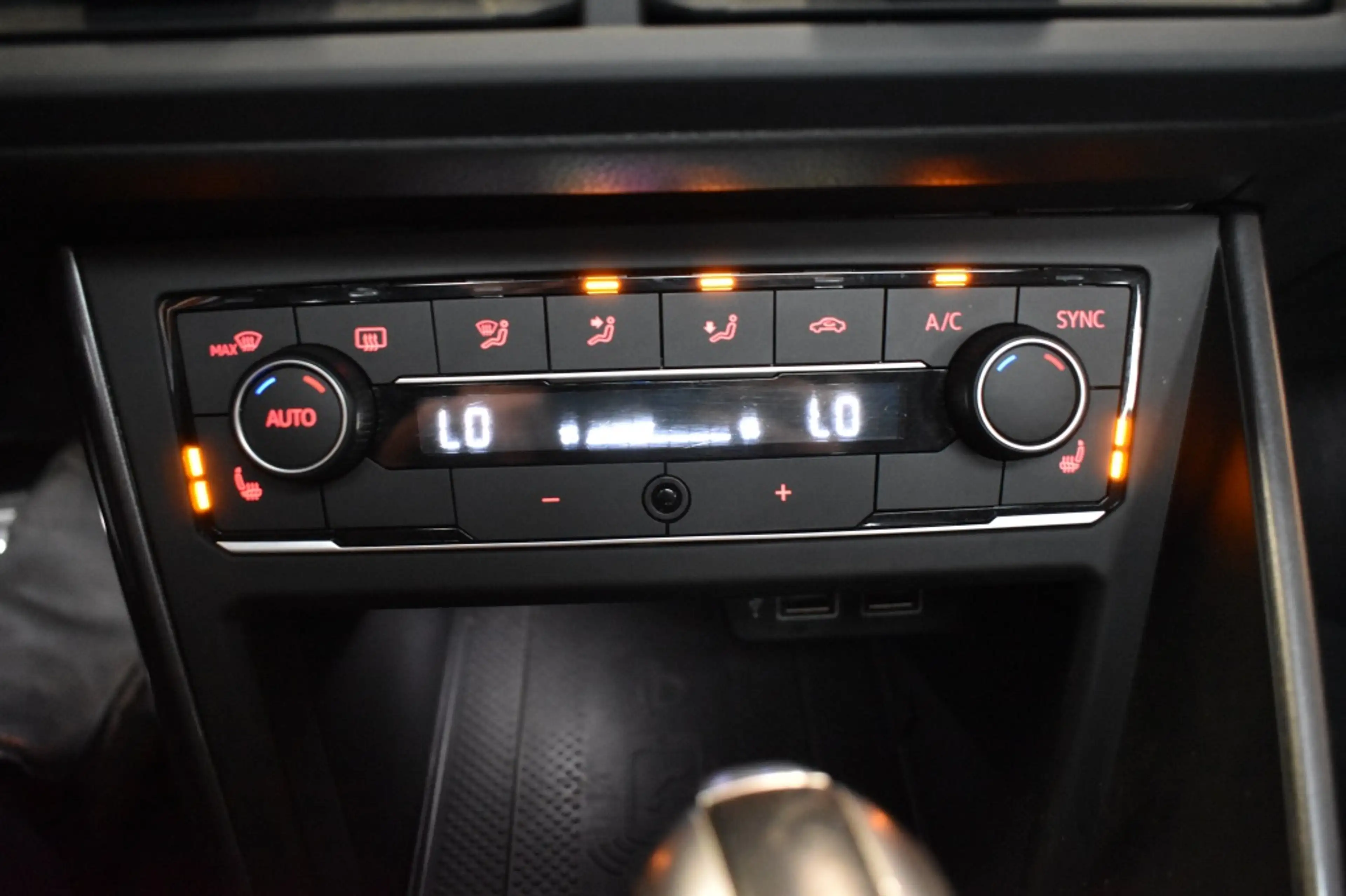 Volkswagen Polo GTI 2.0 TSI — photo 20