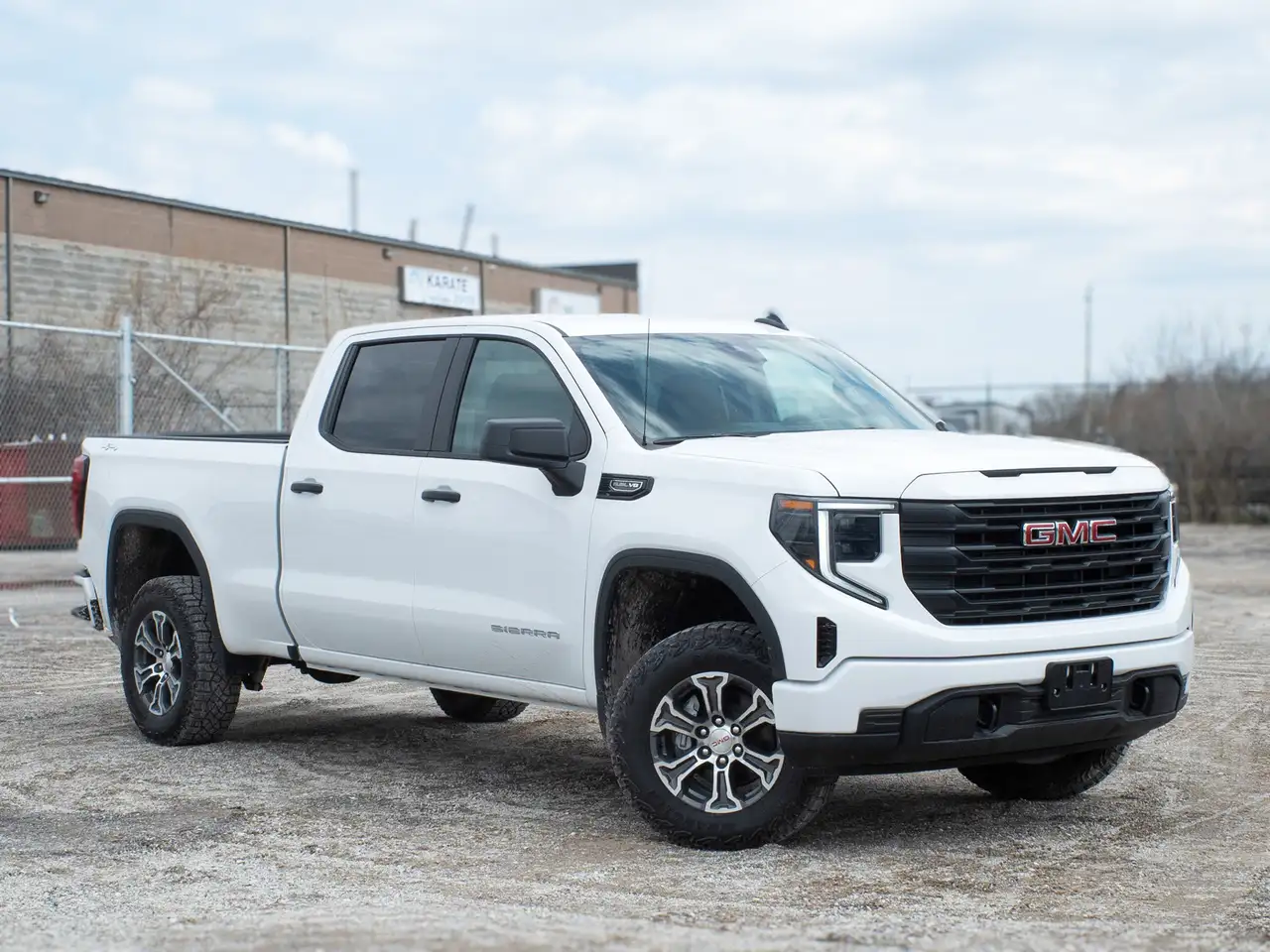 GMC Sierra 1500 снимка GMC Sierra 1500