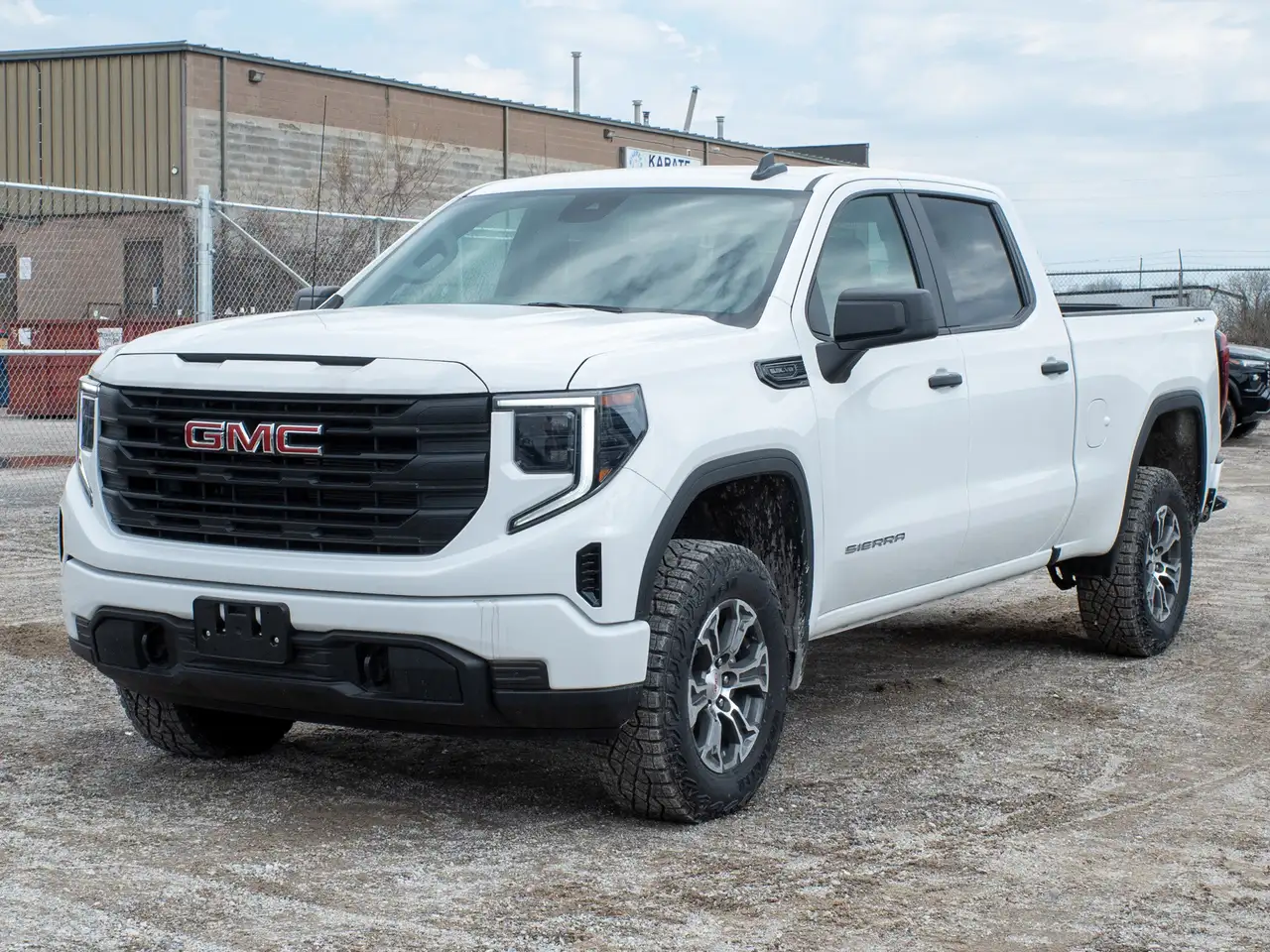 GMC Sierra 1500 снимка GMC Sierra 1500