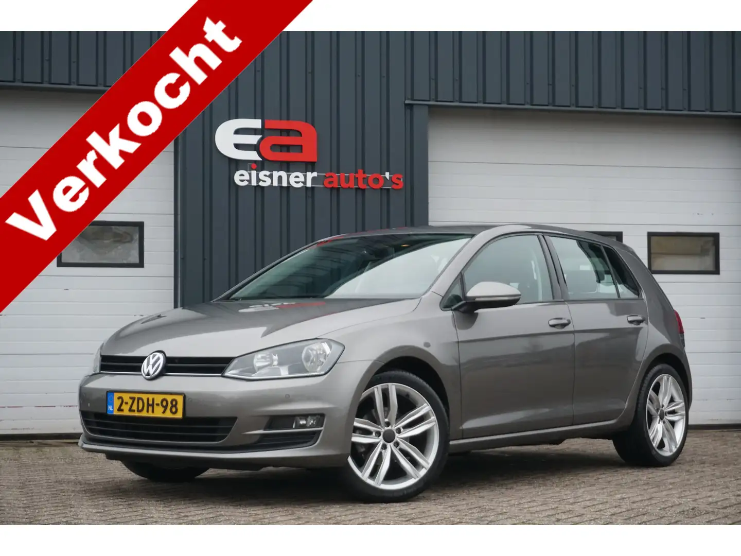 Volkswagen Golf 1.2 TSI Comfortline | NAVI | ECC | TREKHAAK | Grau - 1
