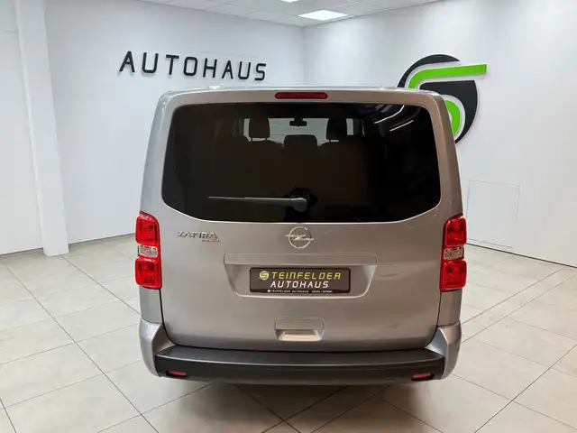 Opel Zafira view 6