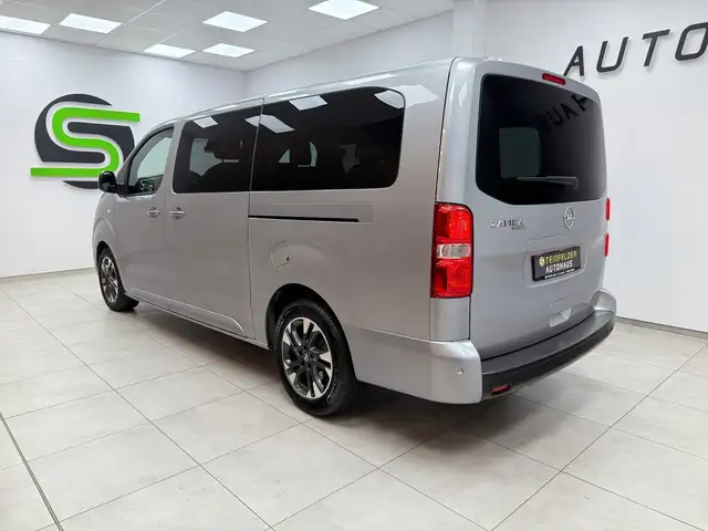 Opel Zafira view 7
