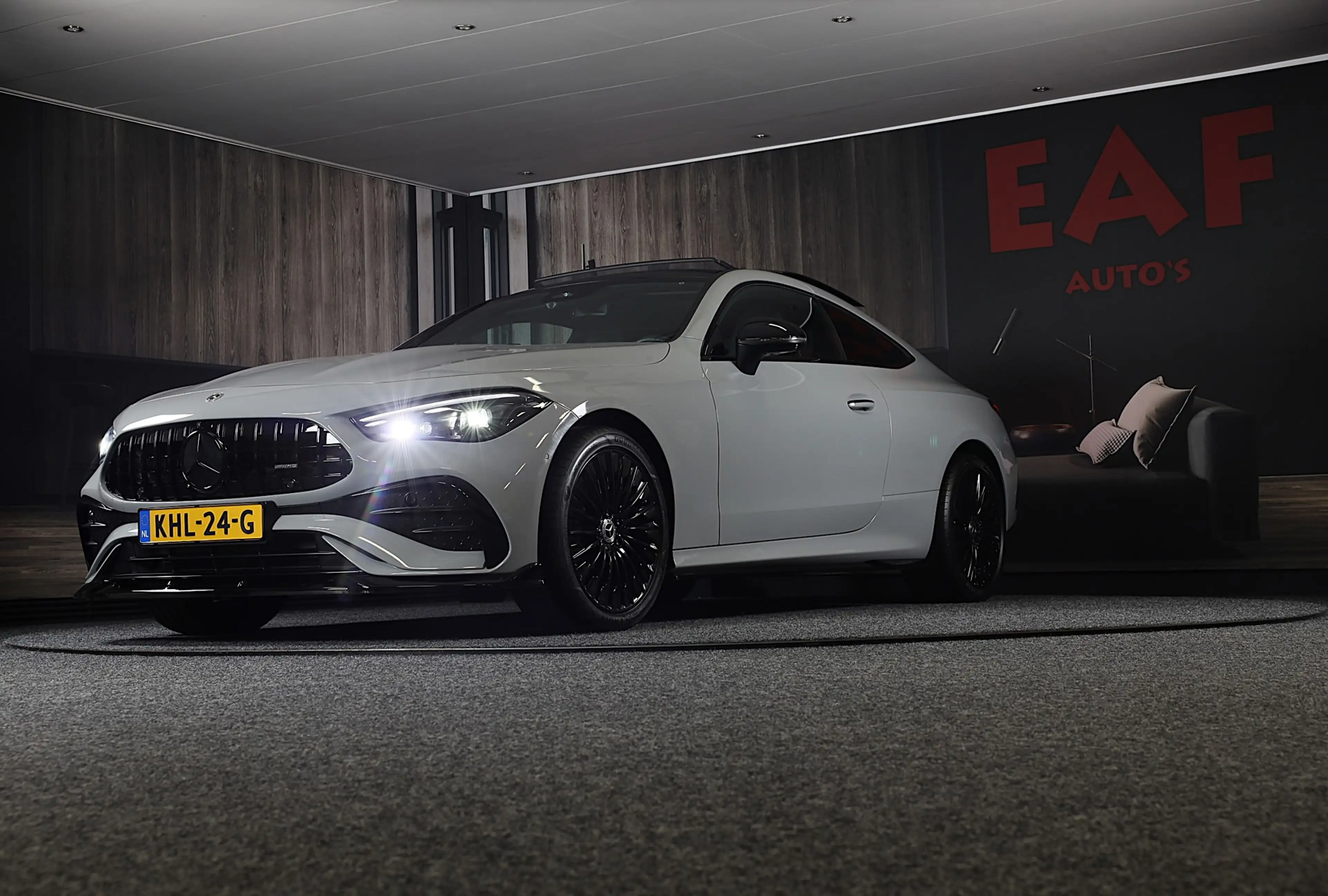 Mercedes-Benz CLE 300 Coupé e AMG 53 Look / Head Up / 360 Camera / Acc / — photo 5