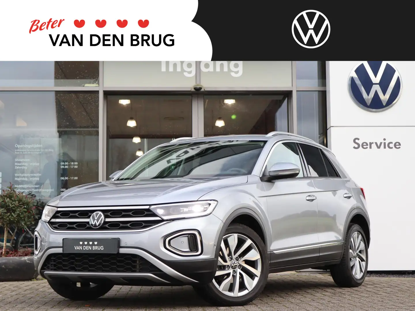 Volkswagen T-Roc 1.5 TSI 150 pk DSG Style | Trekhaak | IQ Light | P Argent - 1