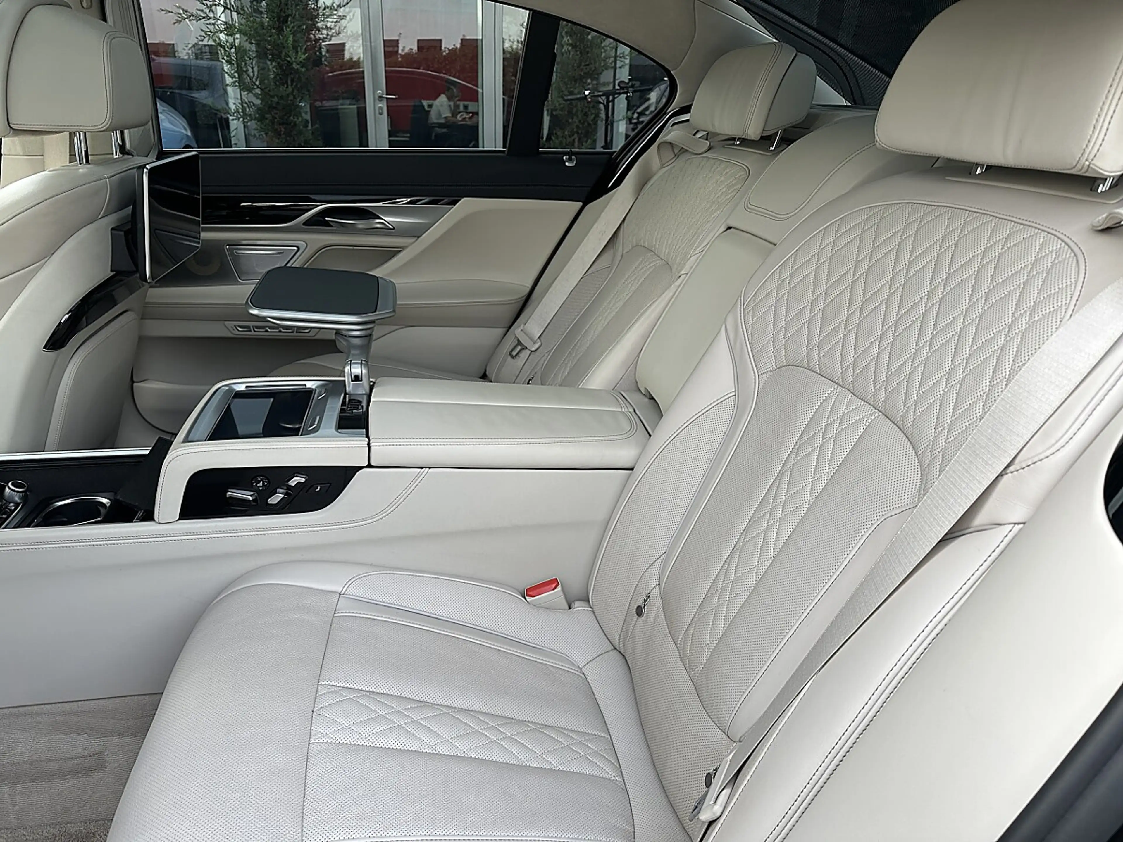 BMW 750 Ld xDrive Österreich-Paket Aut. , Softclose, Pa... — photo 11