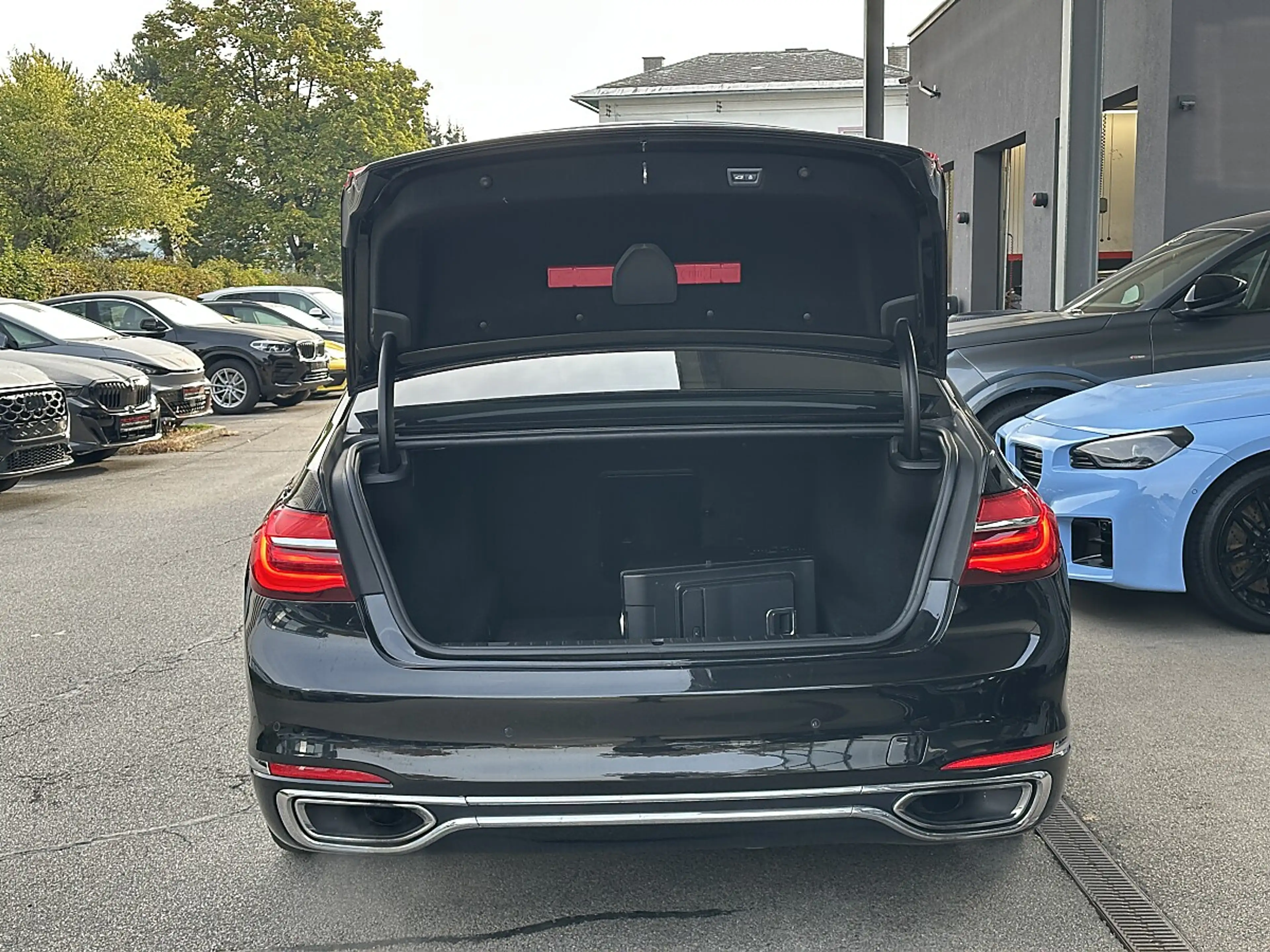 BMW 750 Ld xDrive Österreich-Paket Aut. , Softclose, Pa... — photo 9