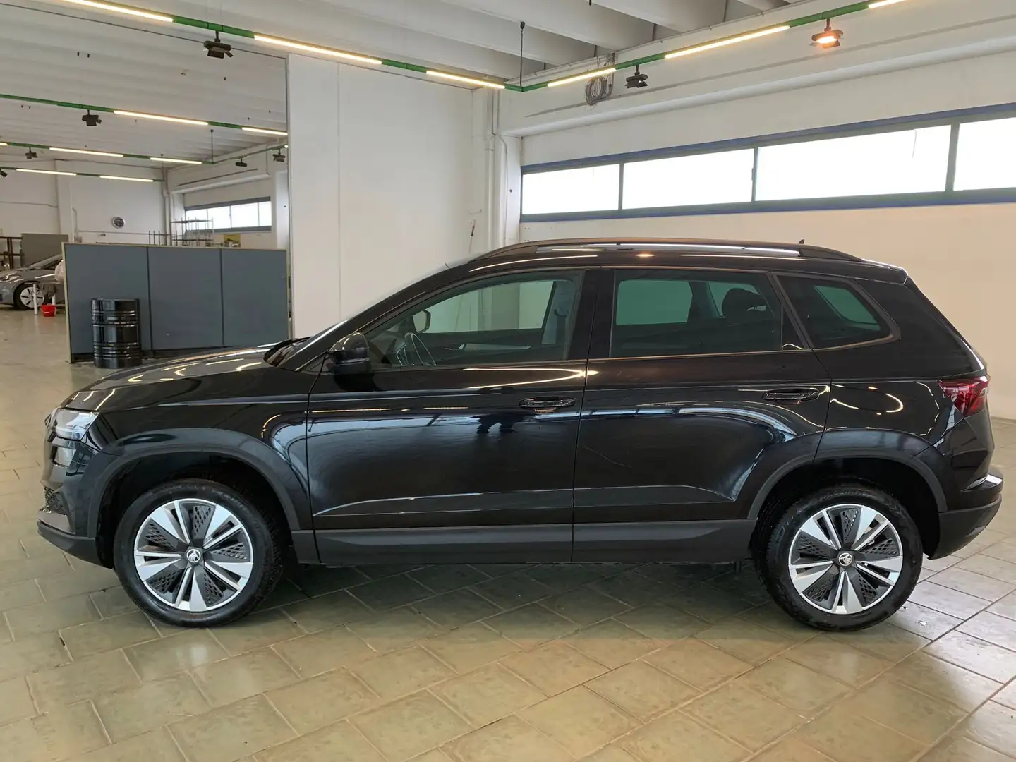 Skoda Karoq Karoq 2.0 tdi evo Executive 115cv dsg Schwarz - 2