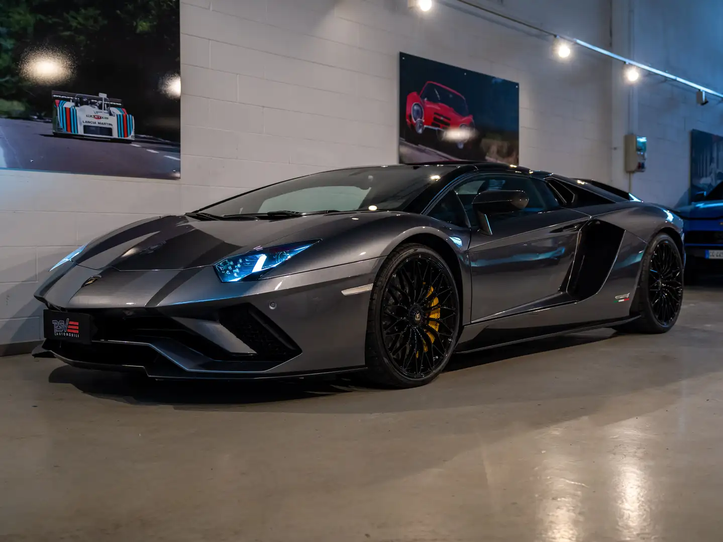 Lamborghini Aventador Roadster 6.5 S+LIFT+FULLCARBON+8000KM+ Grau - 1