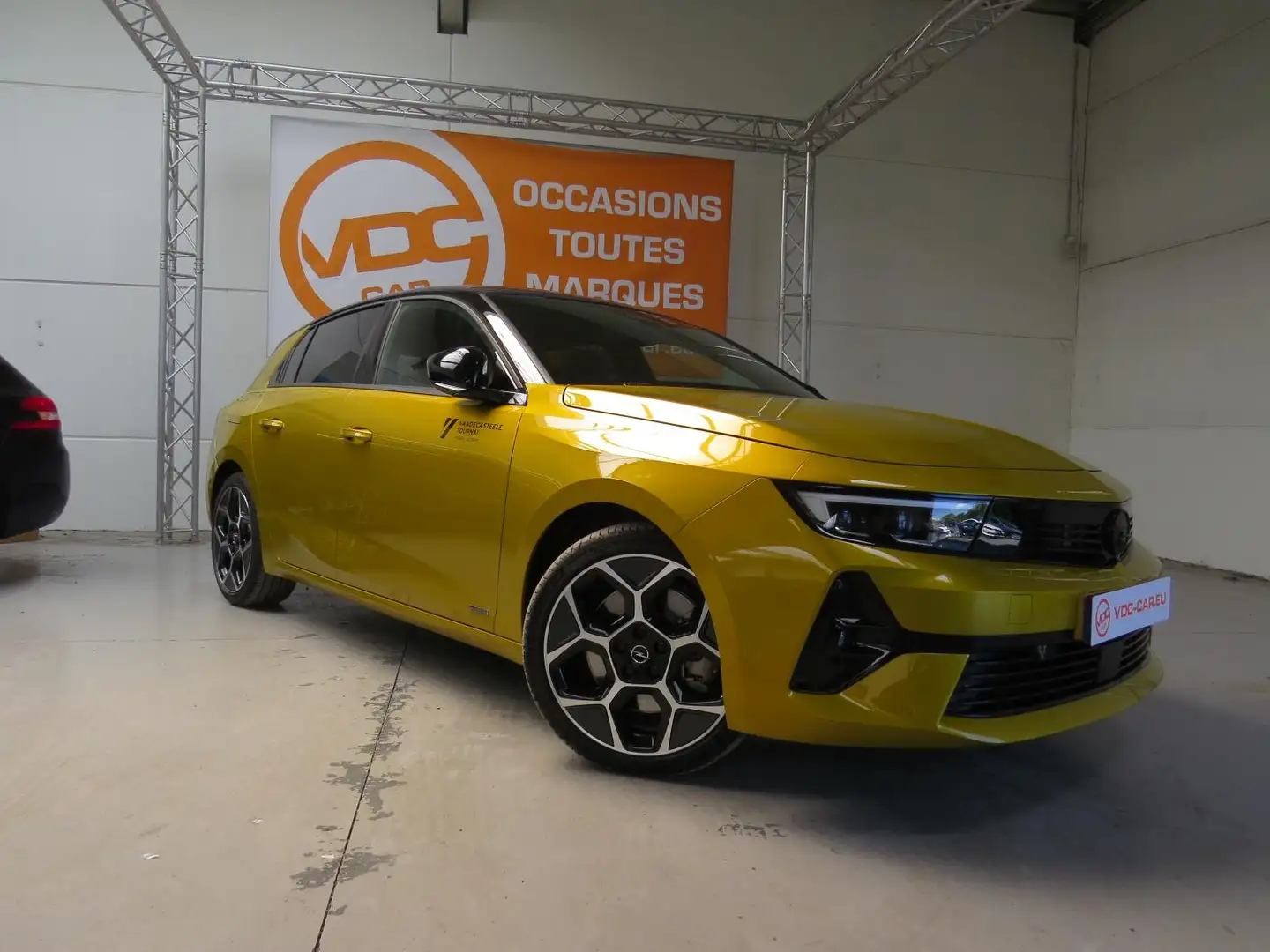 Opel Astra ULTIMATE*Exclusif : EXTENSION Jaune - 1