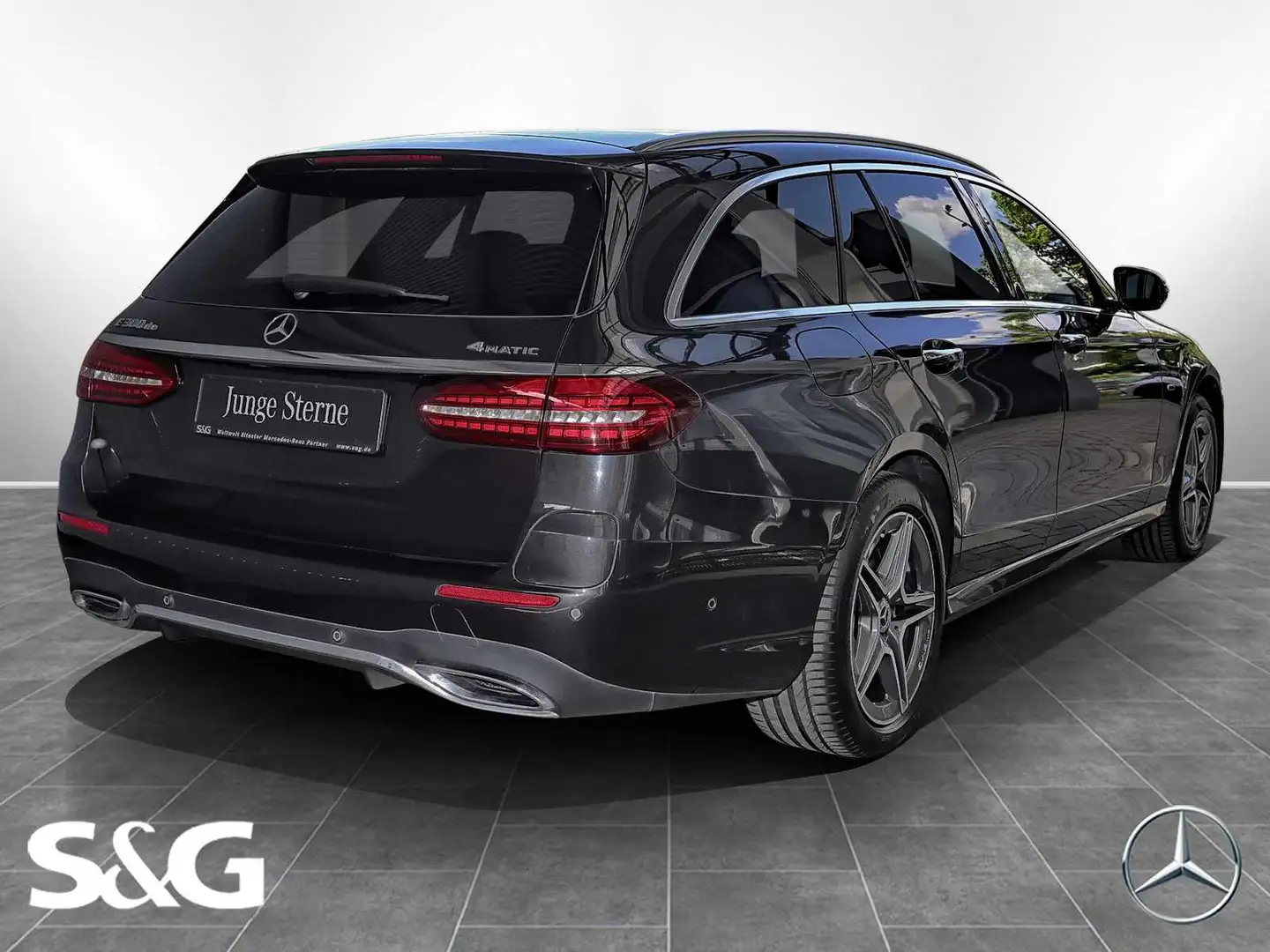 Mercedes-Benz E 300 de 4M T AMG AHK+BURMESTER+DISTRONIC+360° Gris - 2