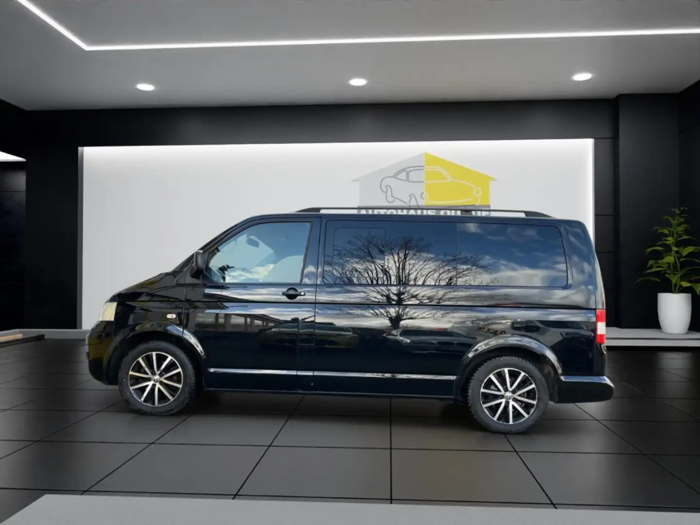 Volkswagen Transporter T5 Bus Multivan MÄNGEL ohne TÜV/HU Startline 2.5 T Negro - 2