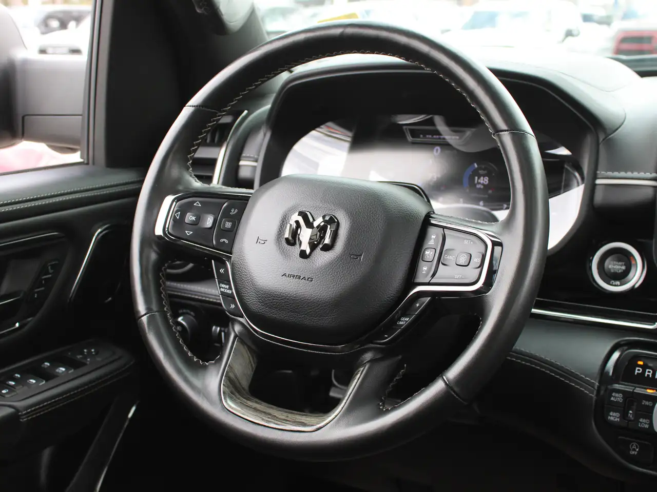 RAM 1500 снимка RAM 1500
