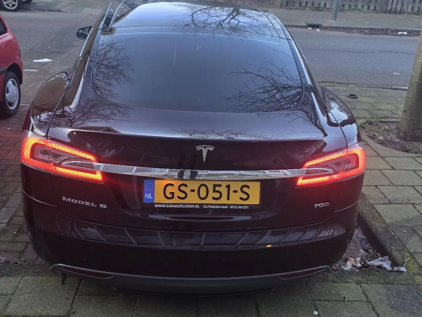 Tesla Model S 70D Base Schwarz - 2