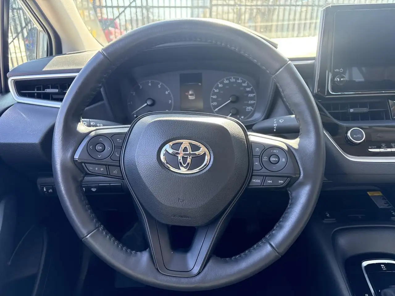 Toyota Corolla снимка Toyota Corolla