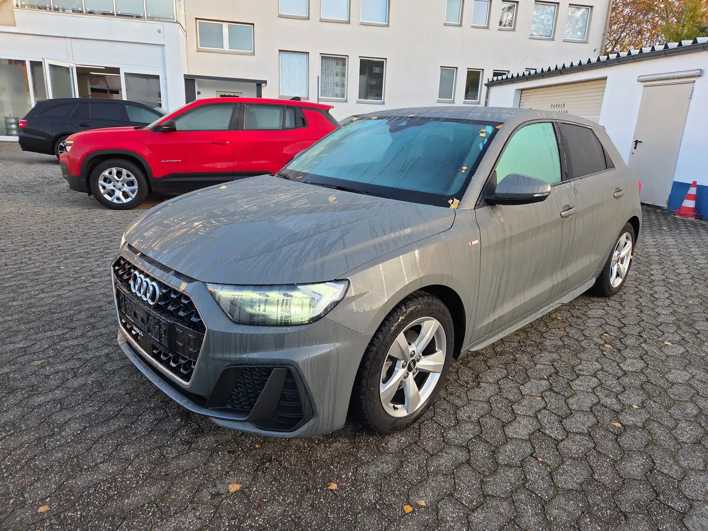 Audi A1 30 TFSI S line LED KAMERA VIRTUELL Grau - 1