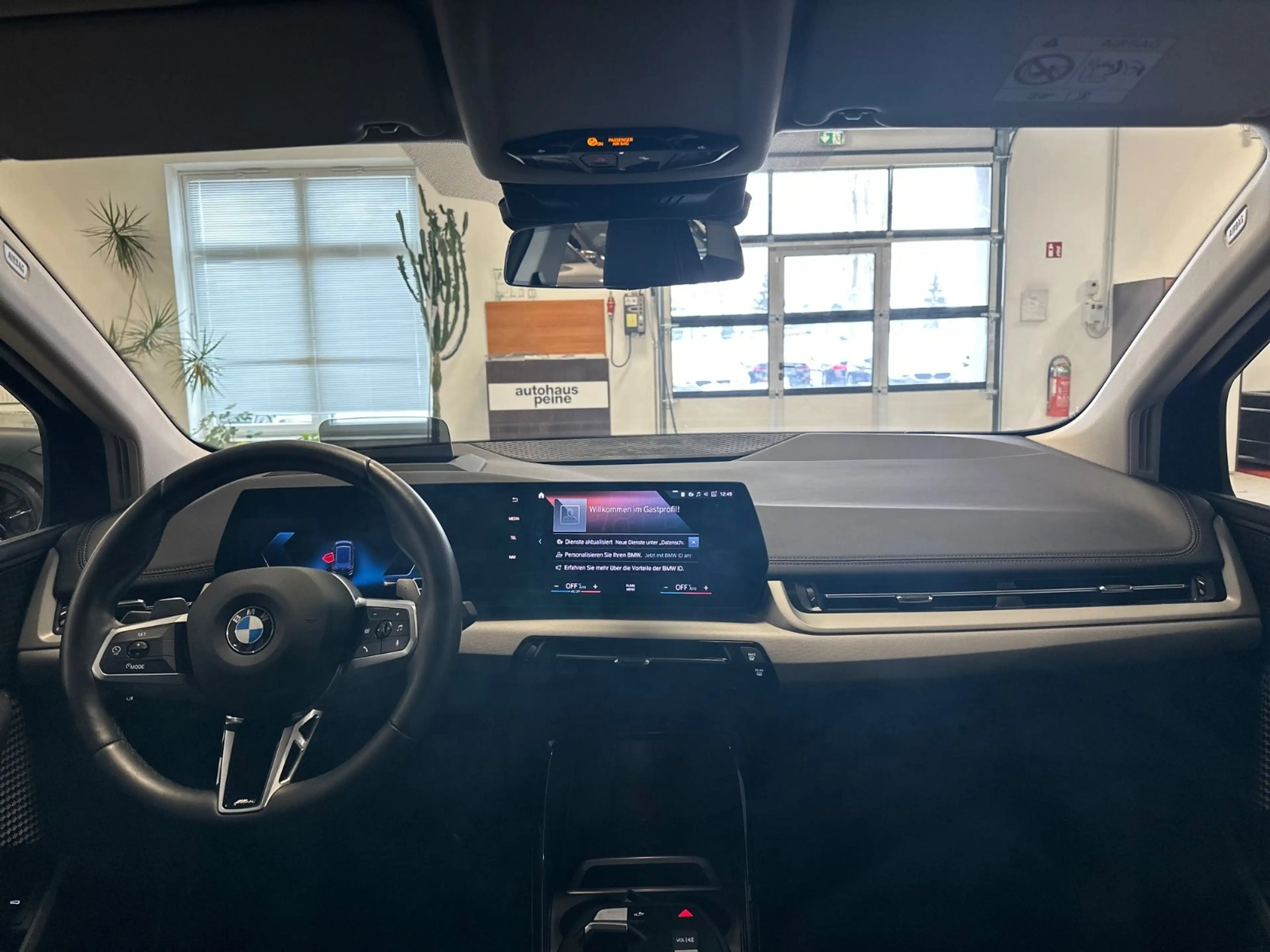 BMW 220 220i AT Aut/HUD/ParkAss/AdLED/KeyLessGo — photo 3