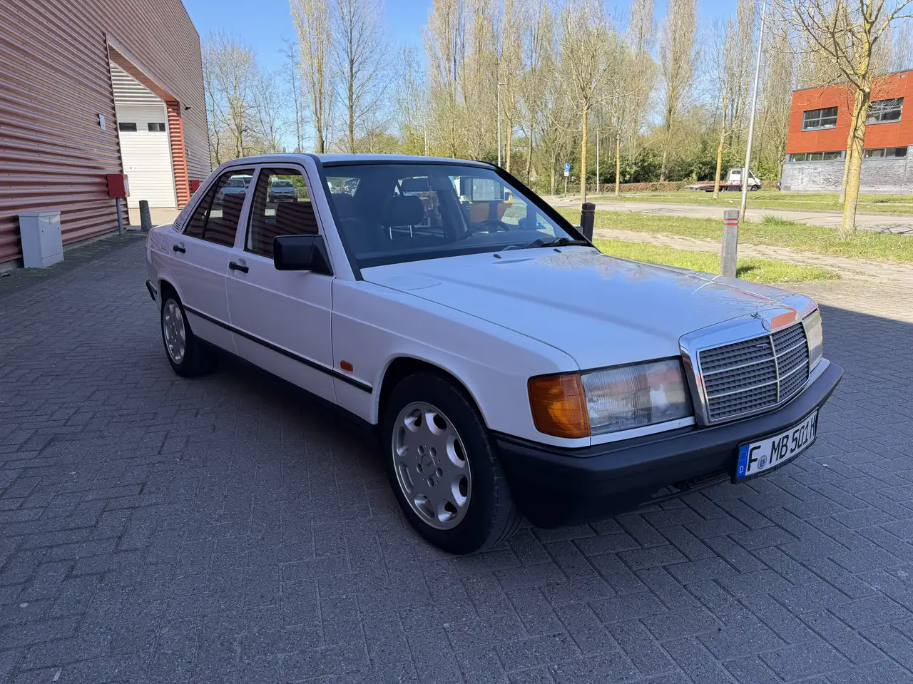 Mercedes-Benz 190 Mercedes 190 2.5 Diesel Automaat Belastingvrij, foto 8