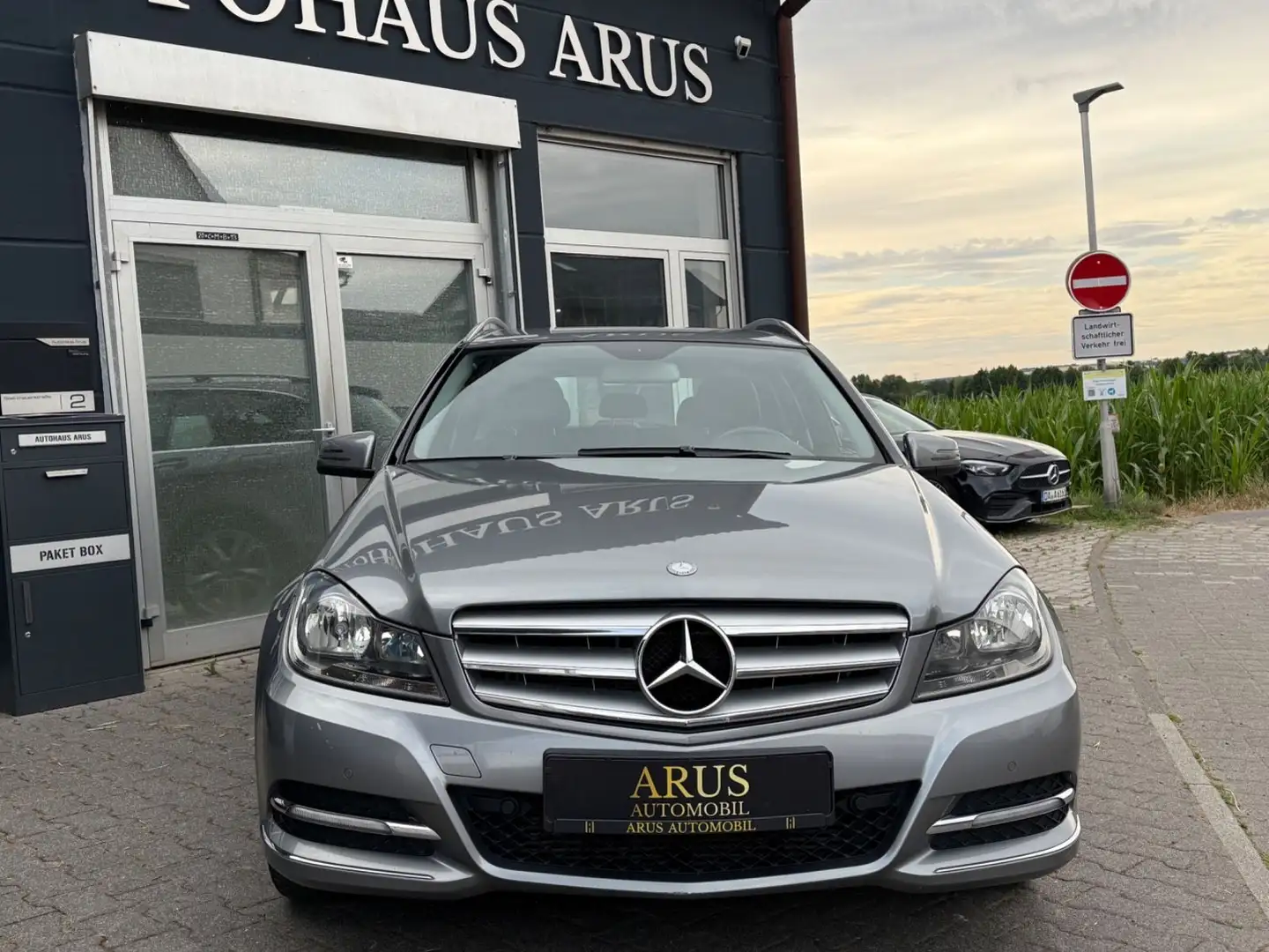 Mercedes-Benz C 180 T CGI BlueEfficiency/PDC/ TMPO.M/SHZ/ NAVI Plateado - 2