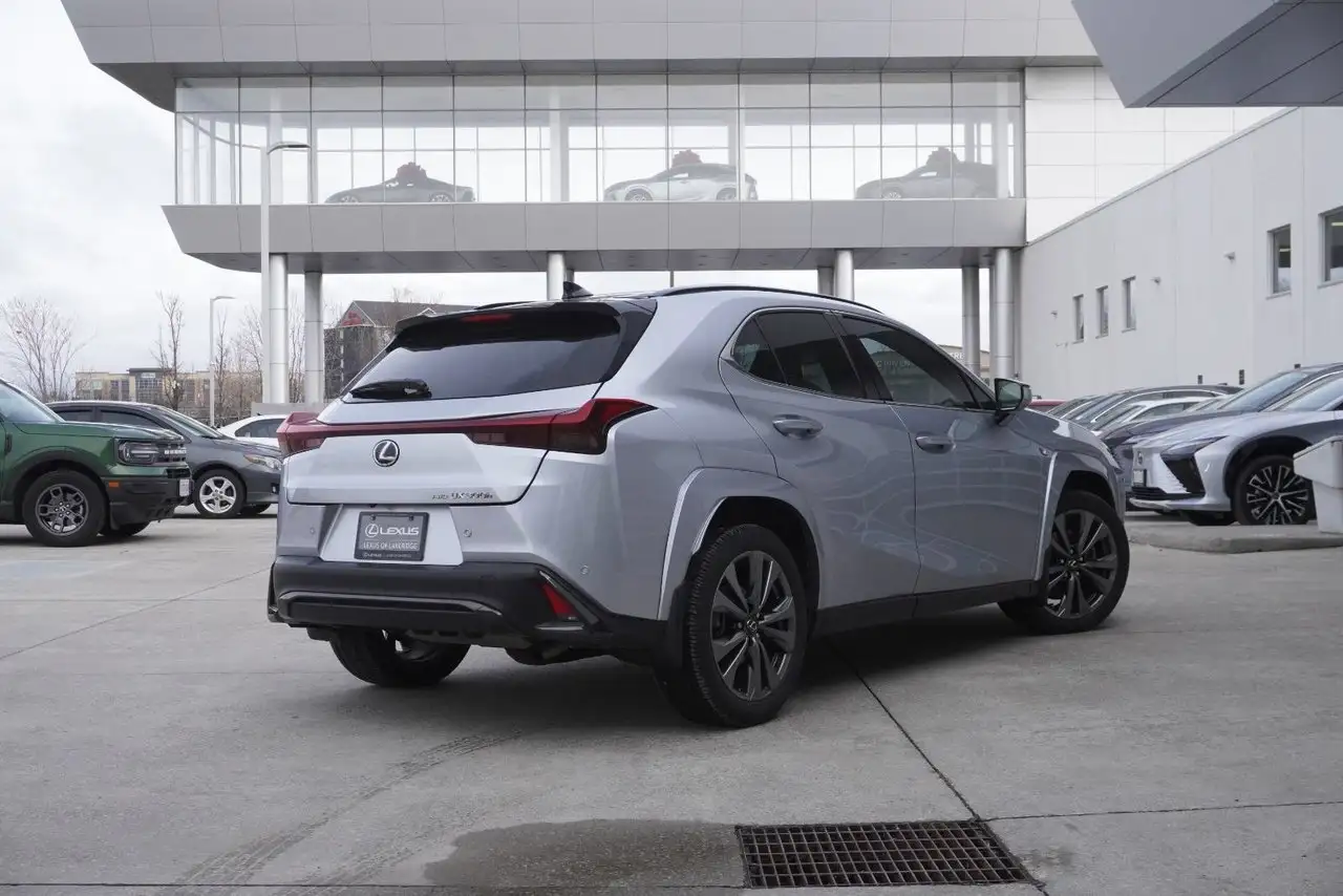 Lexus UX снимка Lexus UX