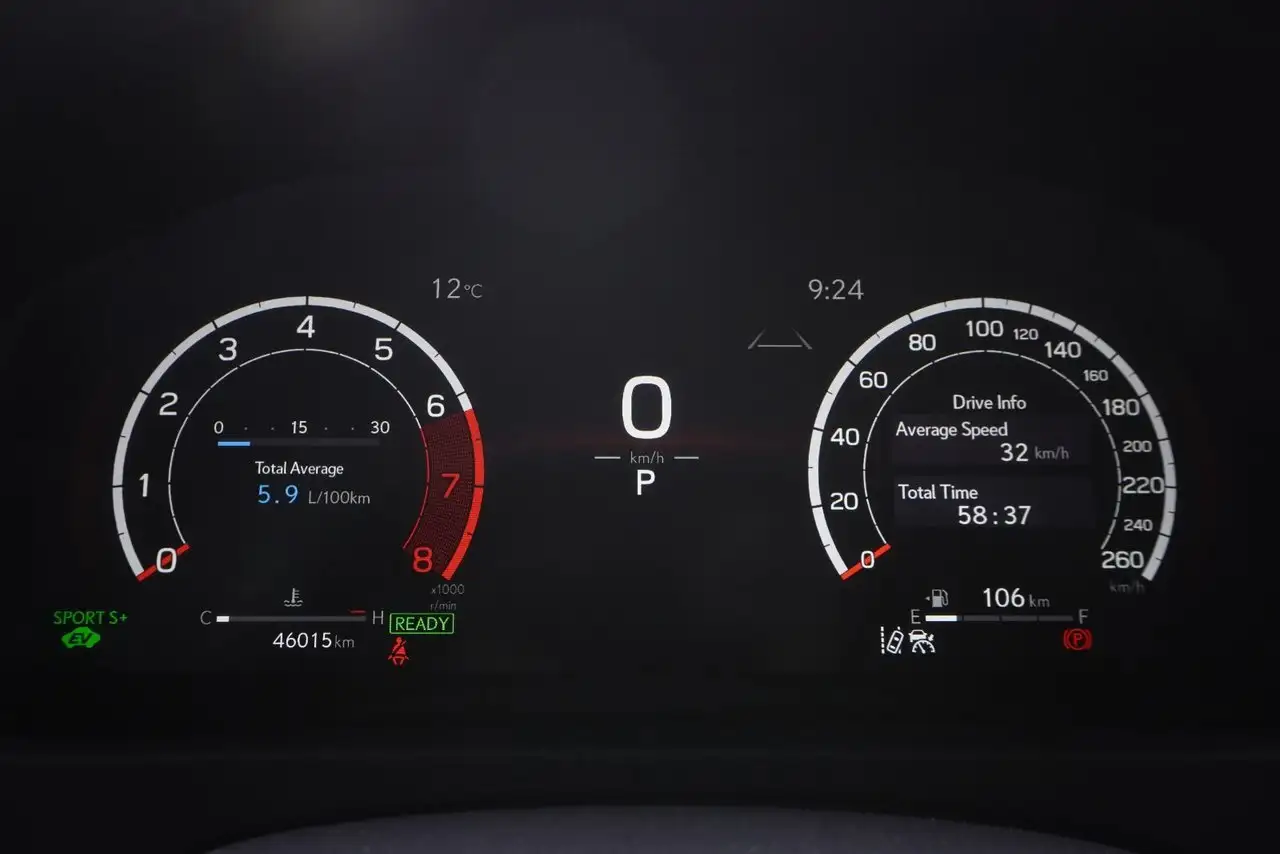 Lexus UX снимка Lexus UX