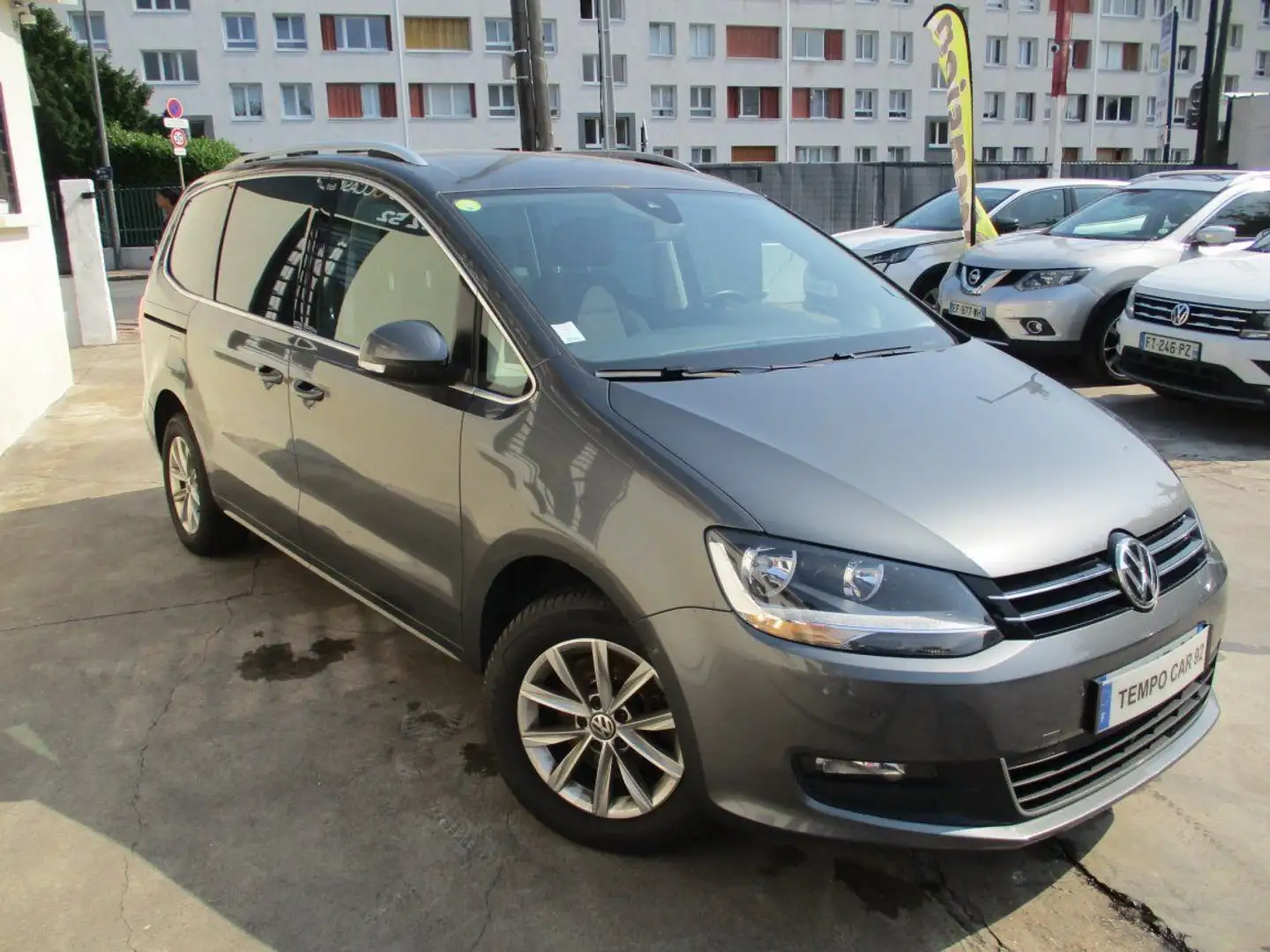 Volkswagen Sharan 2.0 TDI 150 BlueMotion Technology Lounge Grau - 2