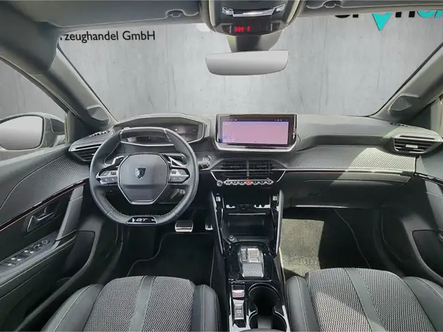 Peugeot 208 view 12