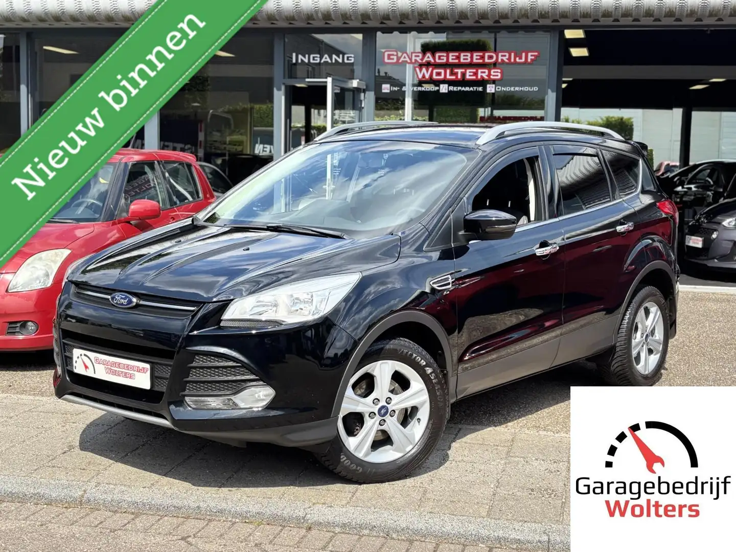 Ford Kuga 1.6 Titanium 1e eigenaar nieuwstaat carplay Zwart - 1