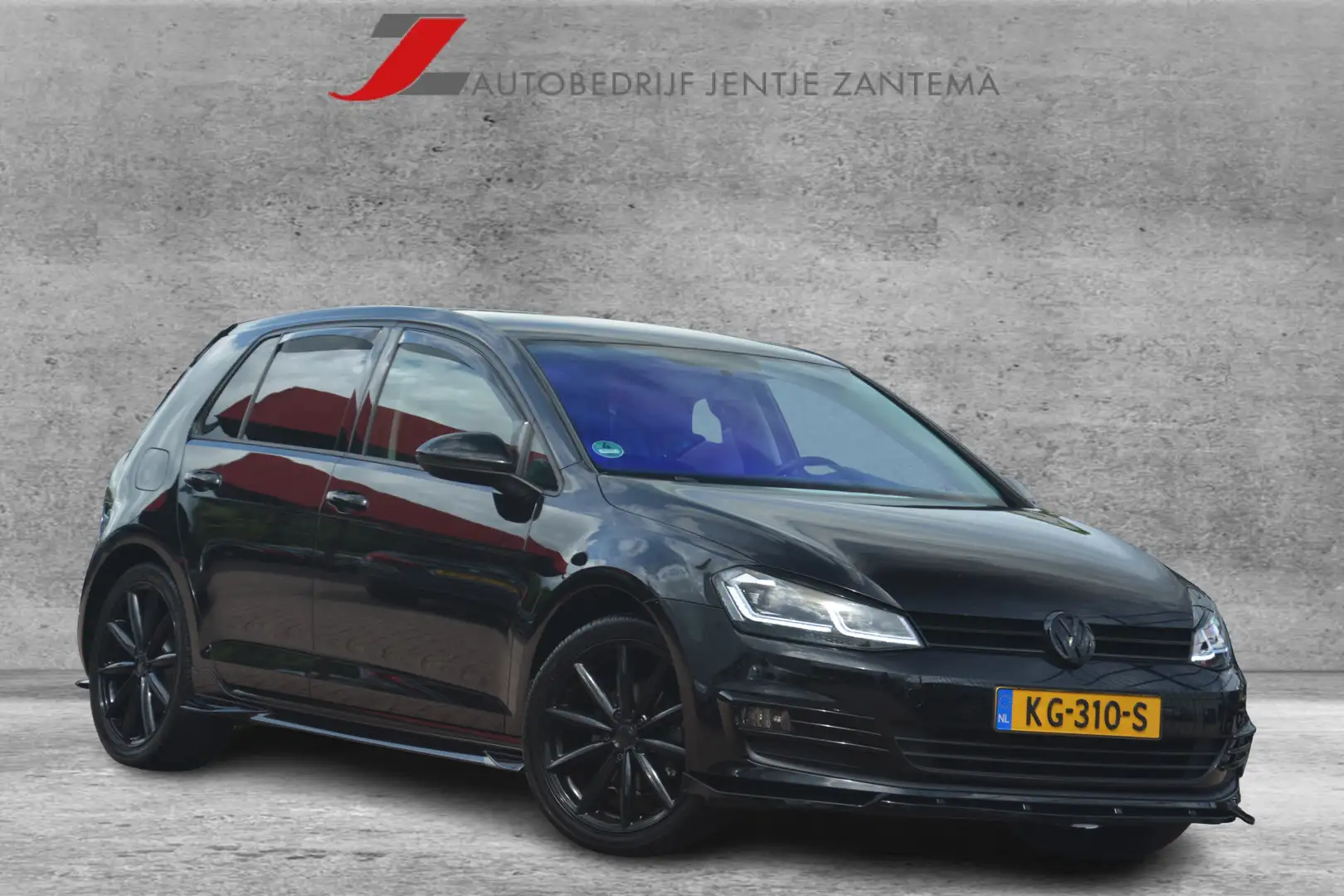 Volkswagen Golf 1.0 TSI | Navigatie | Full LED | Carplay | DAB+ | Noir - 1